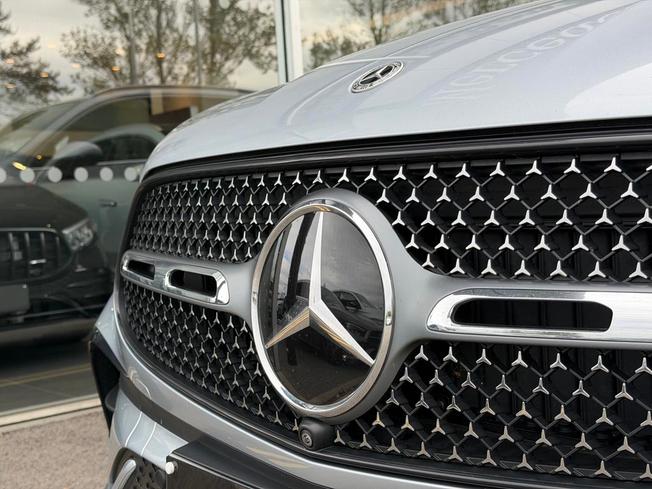 Mercedes-Benz GLC Photo 12