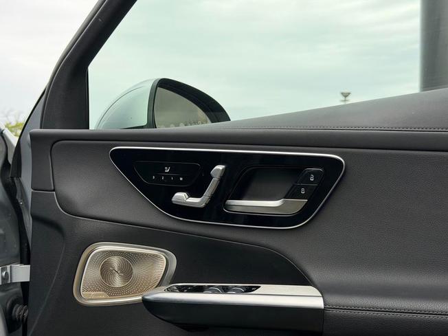 Mercedes-Benz GLC Photo 22