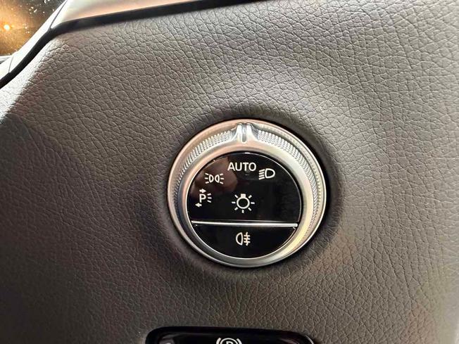 Mercedes-Benz GLC Photo 25