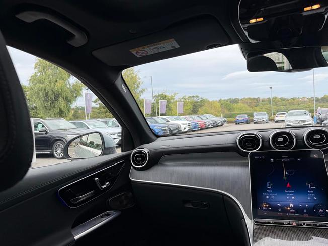 Mercedes-Benz GLC Photo 43