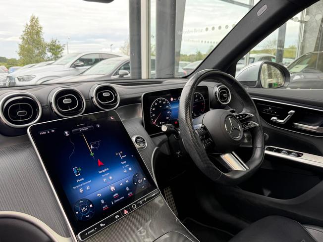 Mercedes-Benz GLC Photo 44