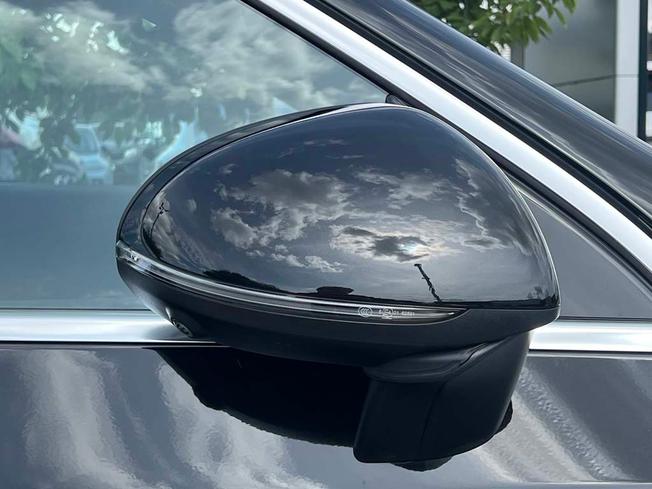 MERCEDES-BENZ Glc Photo 16