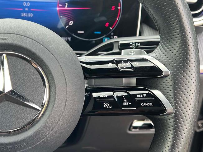 MERCEDES-BENZ Glc Photo 26