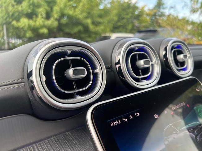 MERCEDES-BENZ Glc Photo 46