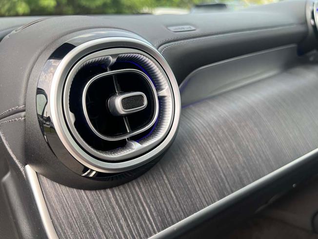 MERCEDES-BENZ Glc Photo 47