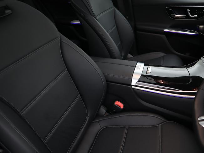 MERCEDES-BENZ Glc Photo 13