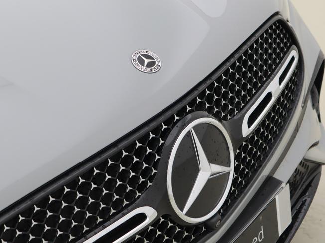 MERCEDES-BENZ Glc Photo 18