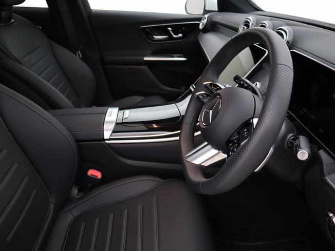 MERCEDES-BENZ Glc Photo 16