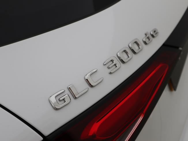 MERCEDES-BENZ Glc Photo 27