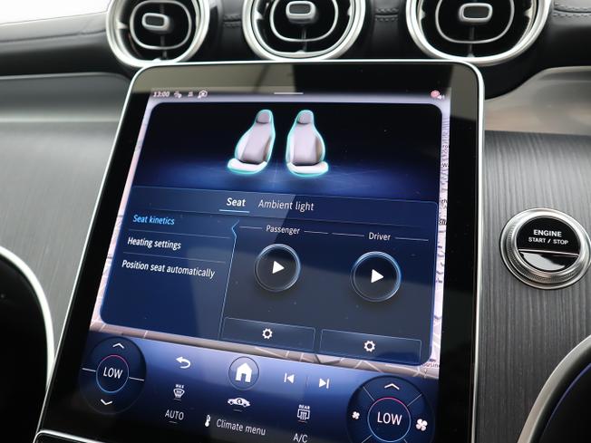 MERCEDES-BENZ Glc Photo 32
