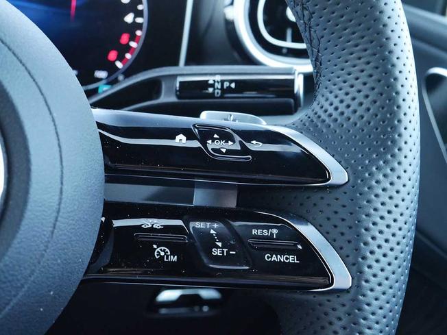 MERCEDES-BENZ Glc Photo 13