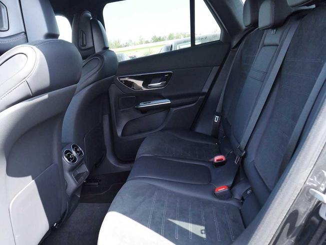 MERCEDES-BENZ Glc Photo 39