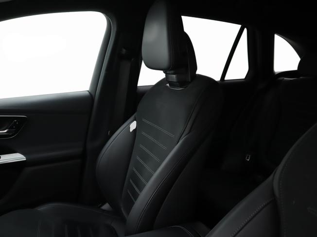 Mercedes-Benz GLC Photo 19