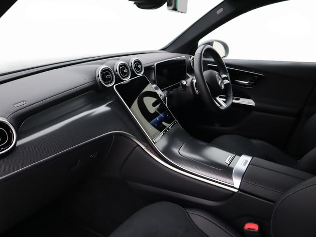 Mercedes-Benz GLC Photo 21