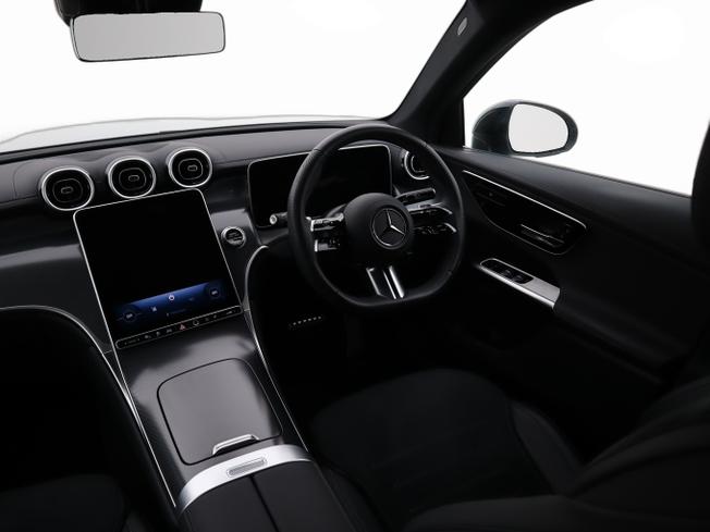Mercedes-Benz GLC Photo 24