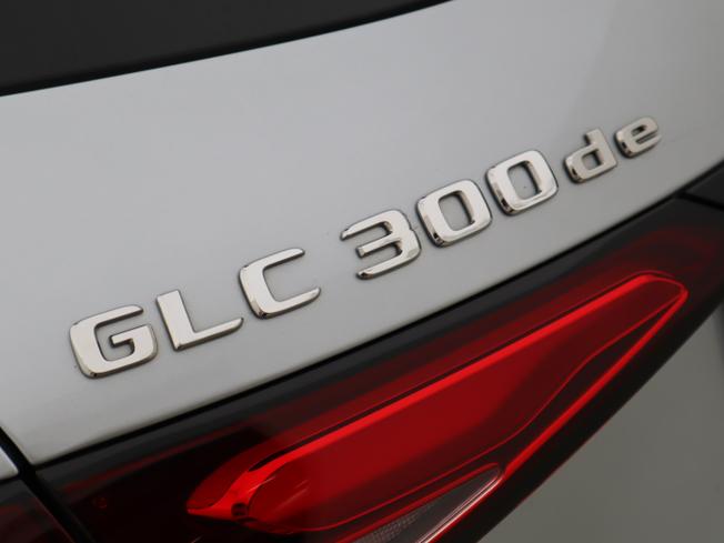 Mercedes-Benz GLC Photo 25