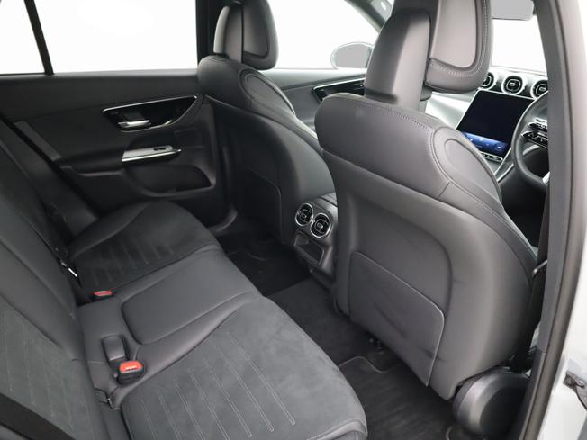 Mercedes-Benz GLC Photo 27