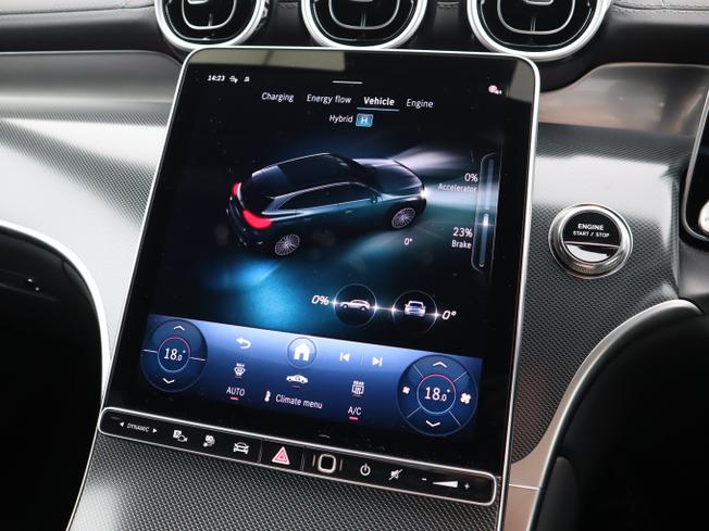 Mercedes-Benz GLC Photo 35