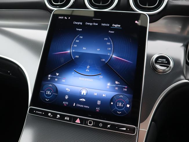 Mercedes-Benz GLC Photo 36
