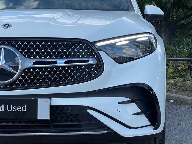 MERCEDES-BENZ Glc Photo 18