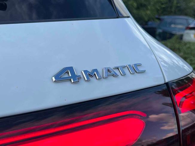 MERCEDES-BENZ Glc Photo 20