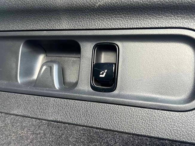 MERCEDES-BENZ Glc Photo 22