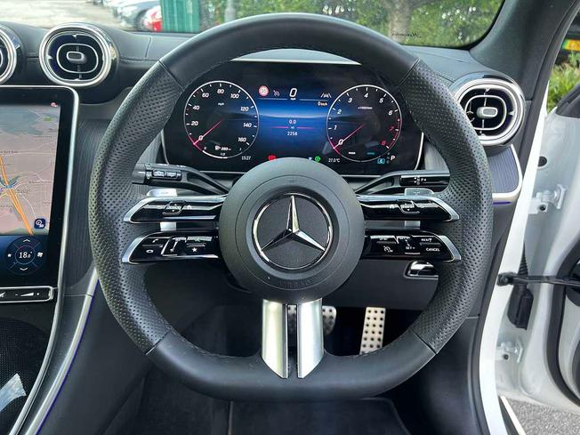 MERCEDES-BENZ Glc Photo 24