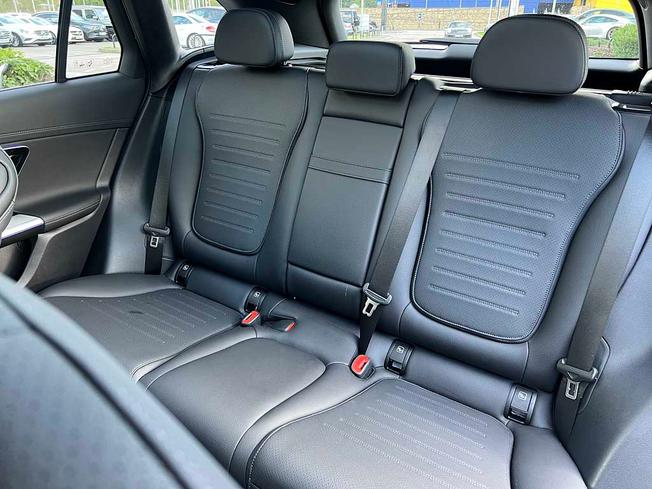 MERCEDES-BENZ Glc Photo 45
