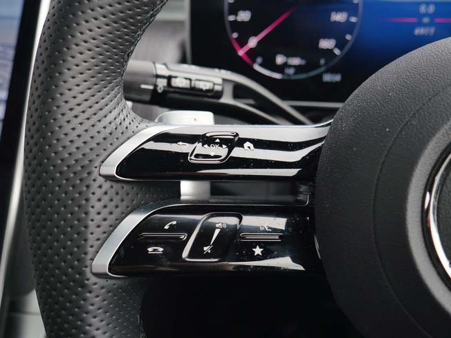 MERCEDES-BENZ Glc Photo 12