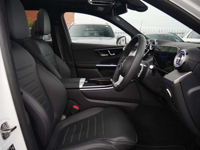MERCEDES-BENZ Glc Photo 32