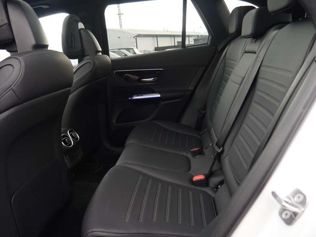 MERCEDES-BENZ Glc Photo 38