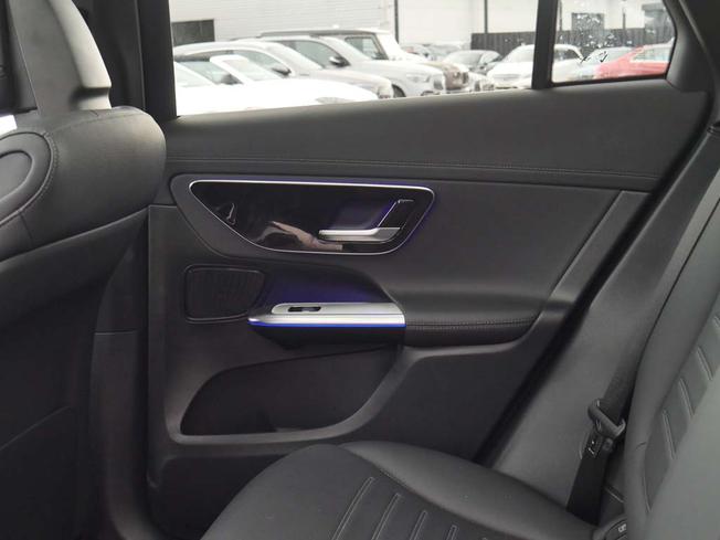 MERCEDES-BENZ Glc Photo 40