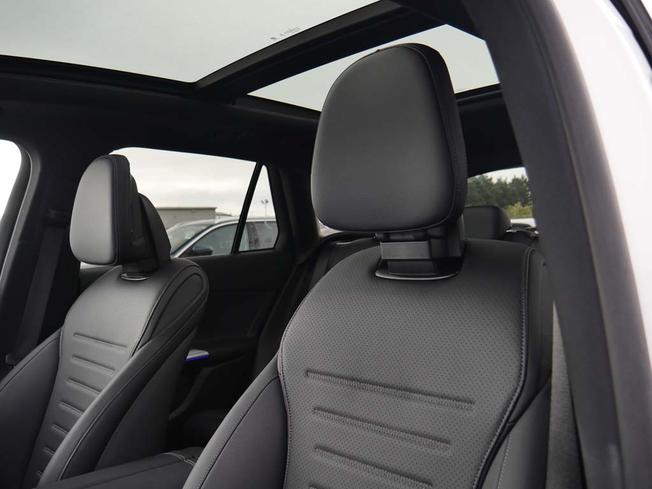 MERCEDES-BENZ Glc Photo 46