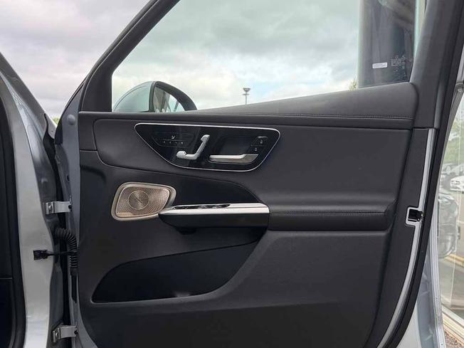 MERCEDES-BENZ Glc Photo 22