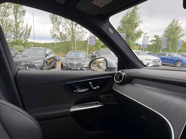MERCEDES-BENZ Glc Photo 39