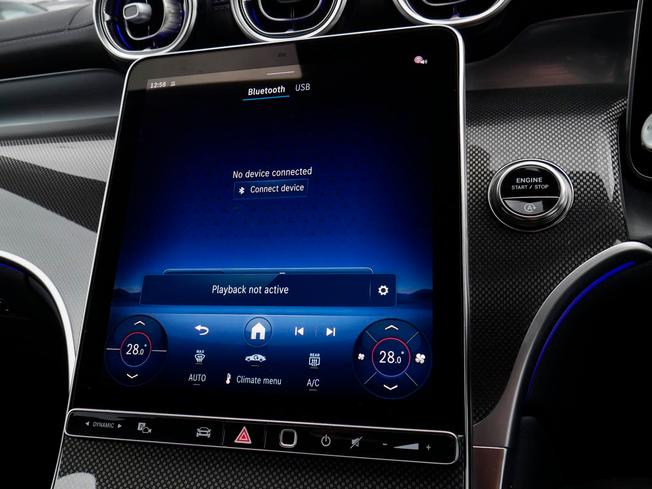 Mercedes-Benz GLC Photo 26