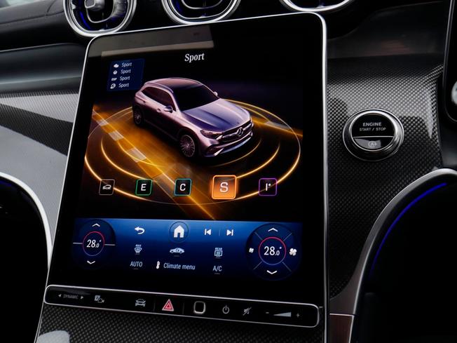 Mercedes-Benz GLC Photo 37