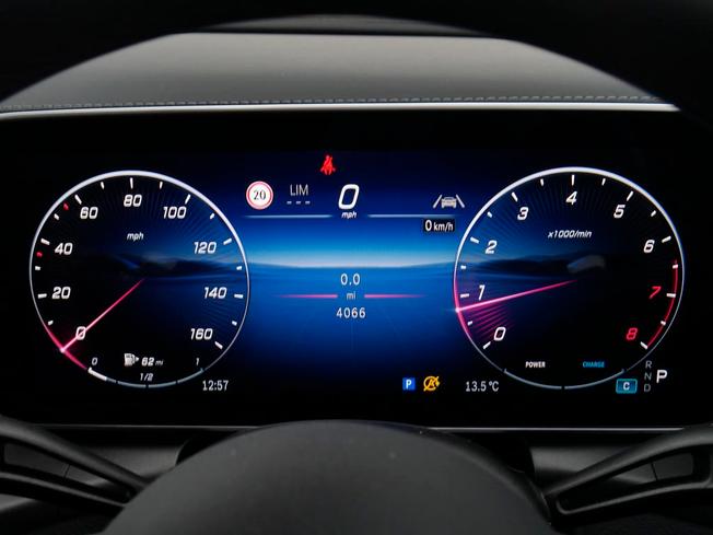 Mercedes-Benz GLC Photo 4