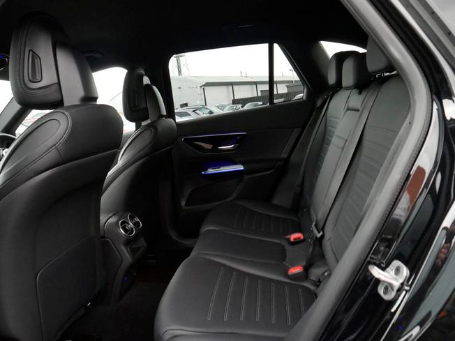 Mercedes-Benz GLC Photo 46