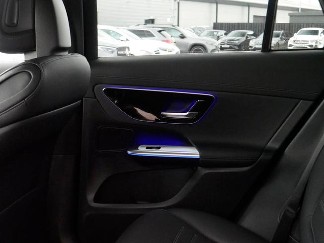 Mercedes-Benz GLC Photo 48