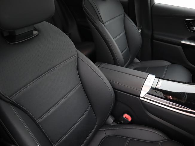 MERCEDES-BENZ Glc Photo 13