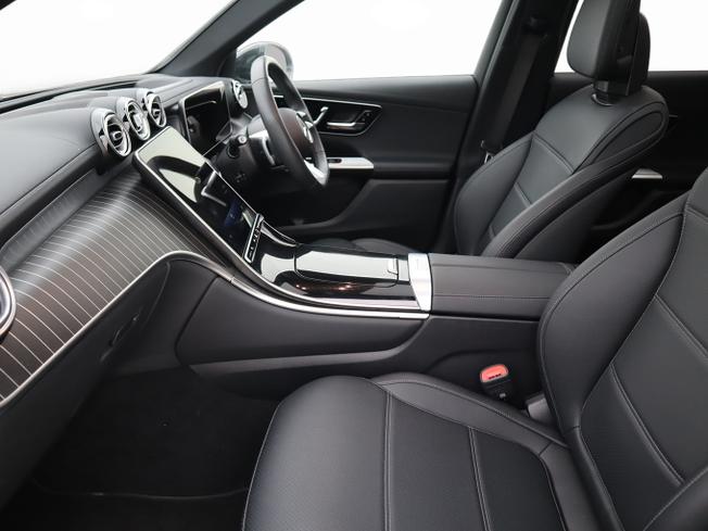 MERCEDES-BENZ Glc Photo 22