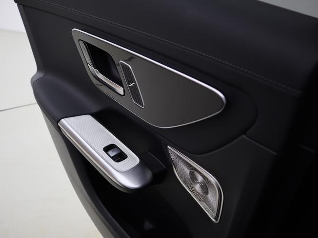 MERCEDES-BENZ Glc Photo 26