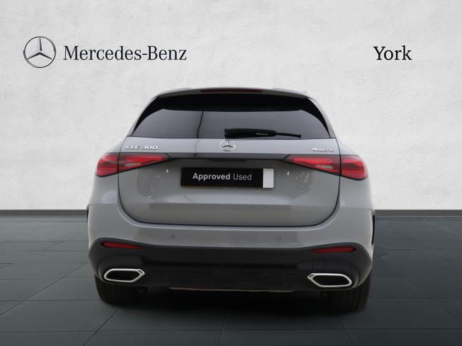 MERCEDES-BENZ GLC Photo 11