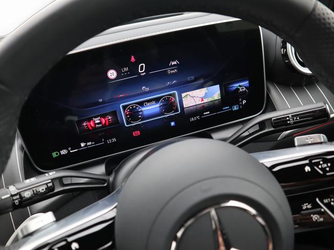 MERCEDES-BENZ GLC Photo 15