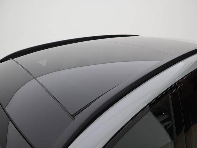 MERCEDES-BENZ GLC Photo 19