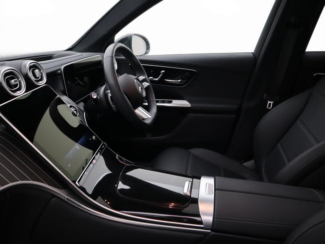 MERCEDES-BENZ GLC Photo 22