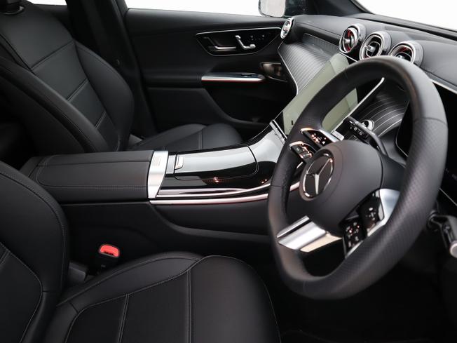 MERCEDES-BENZ GLC Photo 34