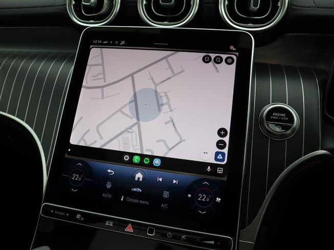 MERCEDES-BENZ GLC Photo 5