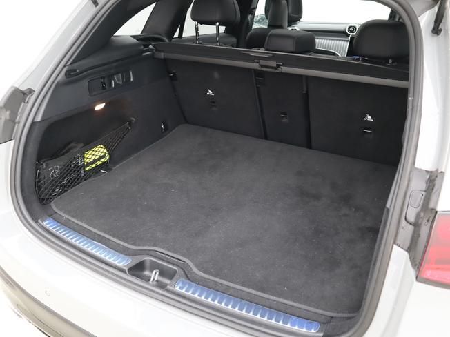 MERCEDES-BENZ GLC Photo 9